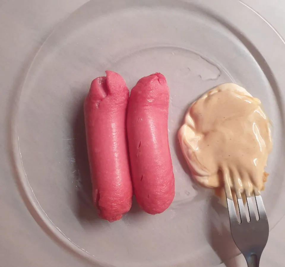 О ГОСТе эти производители и не слышали: Роскачество определило марки сосисок, покупать которые не стоит даже по скидочным ценам