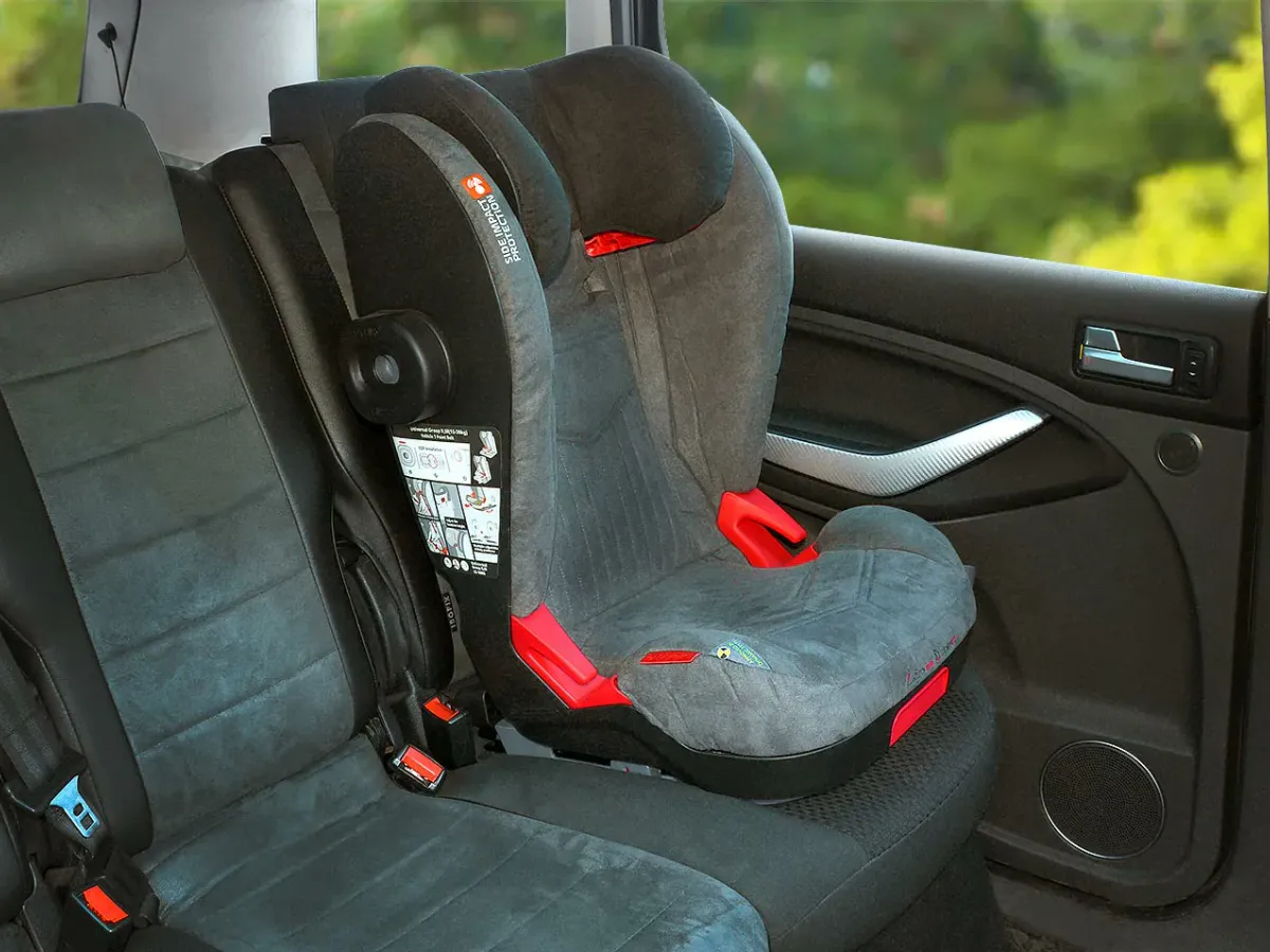 В России ужесточили правила перевозки детей в автомобилях