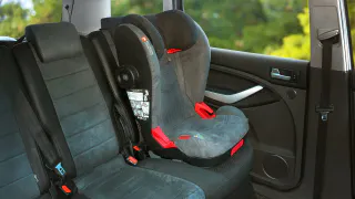 В России ужесточили правила перевозки детей в автомобилях