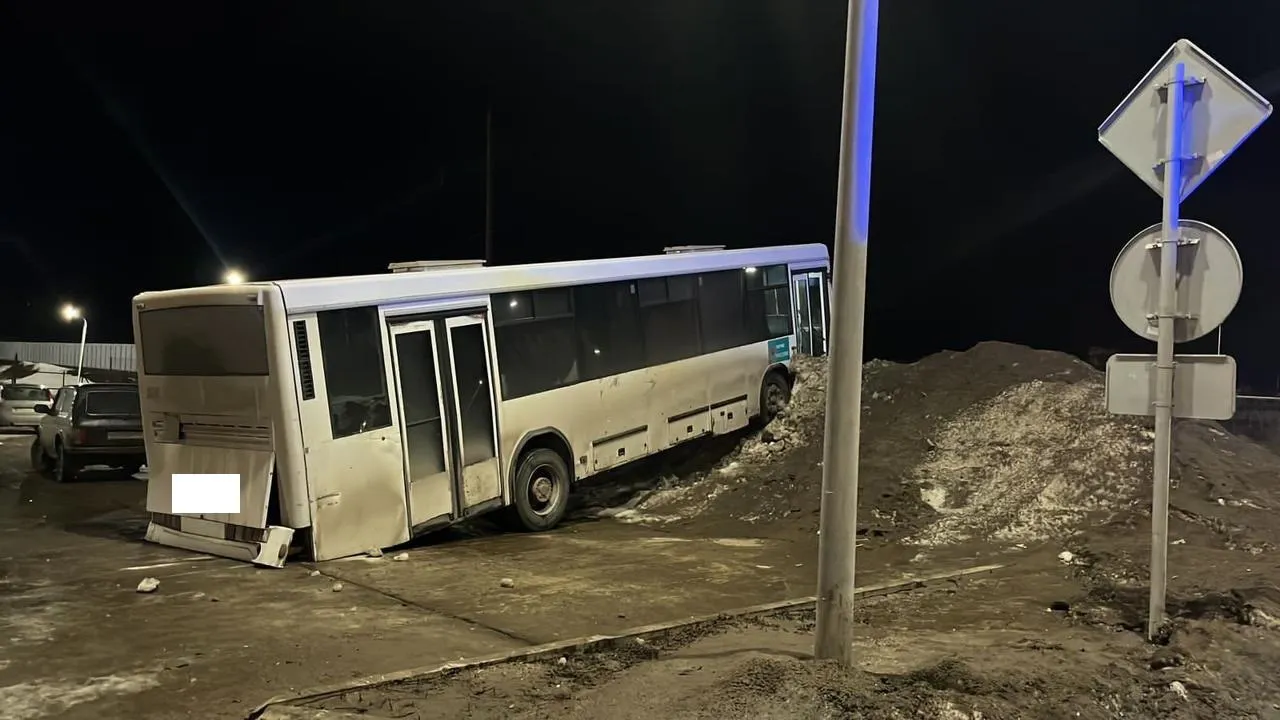 В Нижнекамске произошло ДТП с участием автобуса