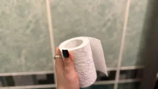 Жалею, что узнала это только в 45 лет: нужно просто жидкое мыло налить на туалетную бумагу - работает всегда