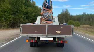 В Рязанской области иномарка слетела с трассы в кювет и опрокинулась