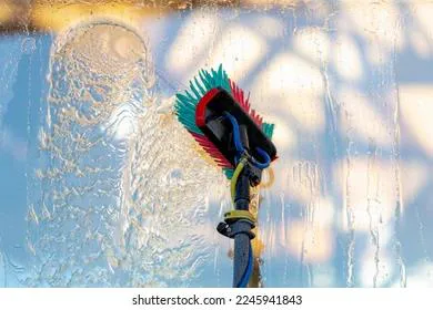 Стал известен самый эффективный способ мытья стекол