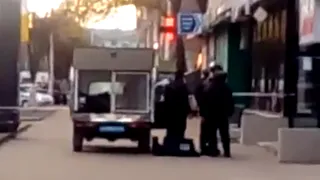 В Рязани из-за подозрительного свертка эвакуировали здание. Видео