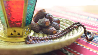 Начался священный для мусульман месяц Рамадан