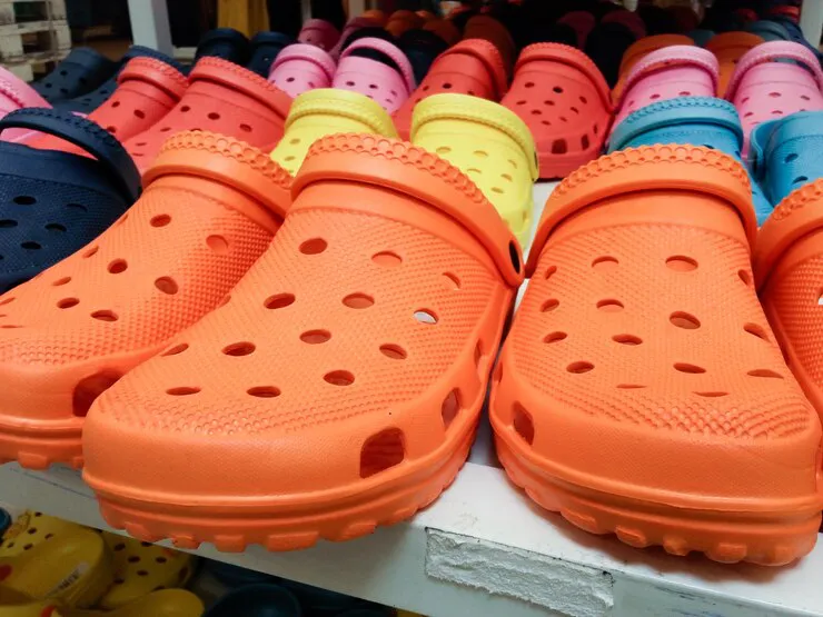 Магнитогорца посадят на 3 года и 7 месяцев за кражу дешёвых китайских тапок из ТРК