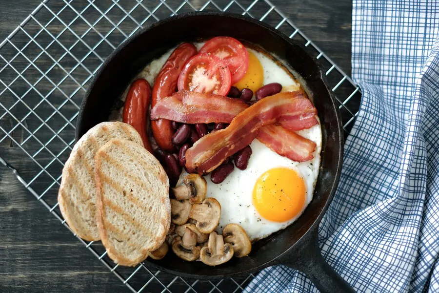 Любимый завтрак доведет до рака: всего один кусочек этого продукта в день хуже выкуренной сигареты