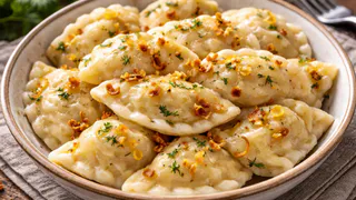 Пять сытных начинок для постных вареников – и тесто без яиц, которое не рвётся