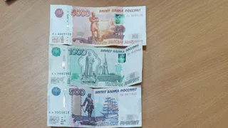 Во время застолья житель Юрьев-Польского украл 23 тысячи рублей из куртки друга