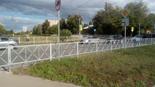 Рязанский активист о пешеходных ограждениях: а почему бы их не демонтировать?