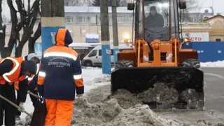 Ночью Брянск от снега будут расчищать более 40 единиц техники