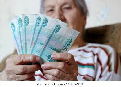 Пенсии будут расти дважды в год