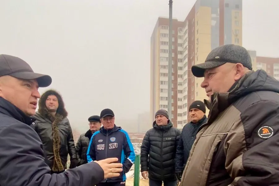 Глава города Чебоксары Владимир Доброхотов провёл обход в мкр «Солнечный»
