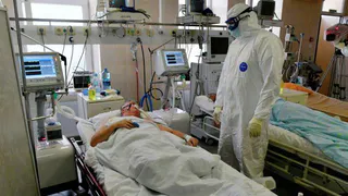 Количество заболевших коронавирусом в России резко выросло