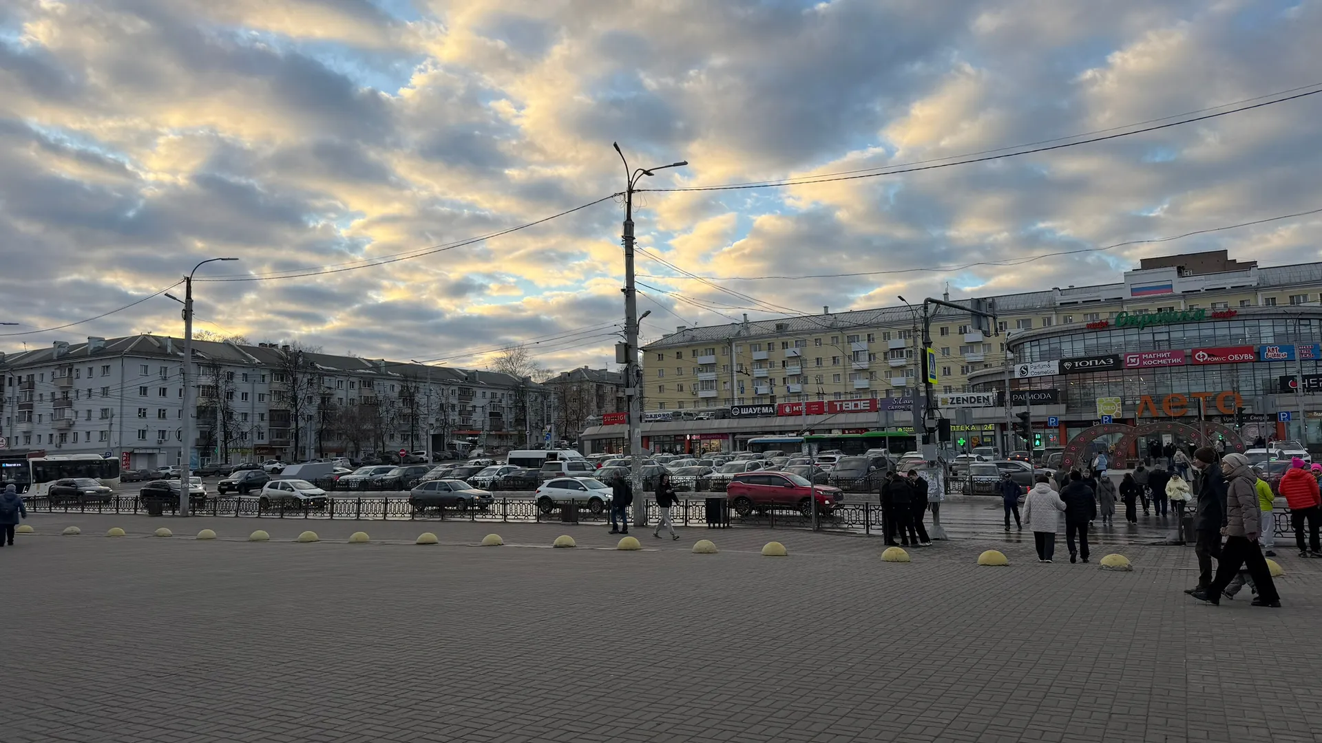 Администрация Кораблинского округа покупает внедорожник за 2,7 млн рублей с кожаным салоном и кнопкой запуска