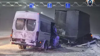 В Чувашию маршрутка влетела в фуру: водителя посадят на 1,5 года