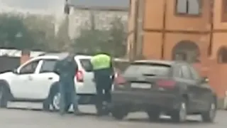 Рязанец снял на видео что-то очень похожее на подставное ДТП