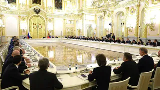 Малков рассказал о задачах нацпроектов и поддержке семей, но рязанцы напомнили о проблемах на местах