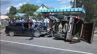 В Шиловском районе произошло серьезное ДТП - столкнулись два автомобиля, есть пострадавшие