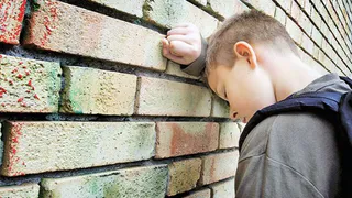 В Брянске подростки попались на краже бутылки виски и энергетиков