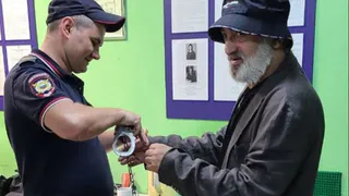 Полиция Рязани депортировала из России двоих мигрантов