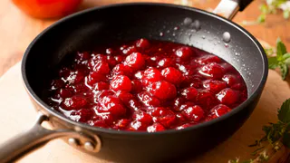 Варенье больше не варю, а жарю на сковороде: друзья, с кем поделилась рецептом были в восторге