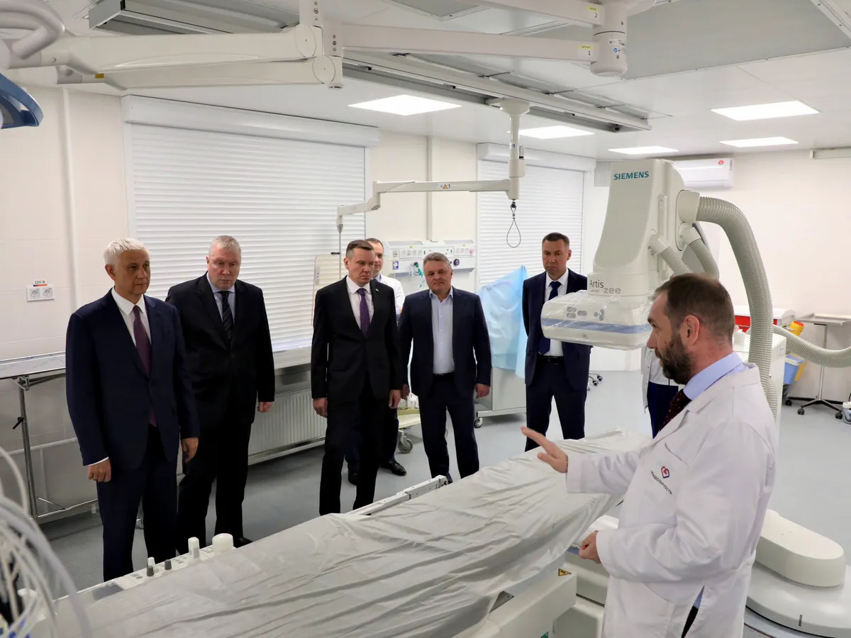 Магнитогорск получил первую в области гибридную операционную