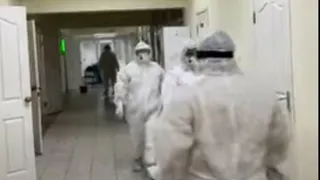 Главврач четвертой больницы показала инфекционное отделение, отданное под ковидный госпиталь