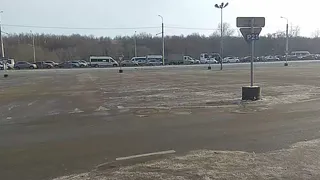 Пробка на Московском шоссе - поток "ползет" до самой площади Победы