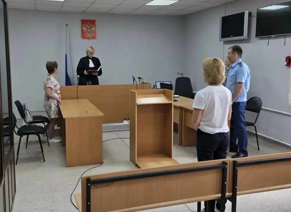 Суд в Удмуртии обязал уволить директора школы из-за конфликта интересов