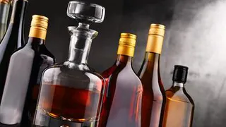 Алкоголь может повторить судьбу сигарет