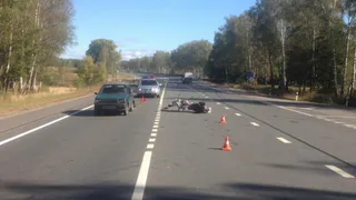 25-летний мотоциклист влетел в легковушку под Выгоничами