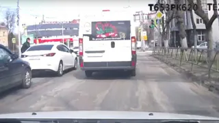 На улице Гагарина между водителями произошел конфликт