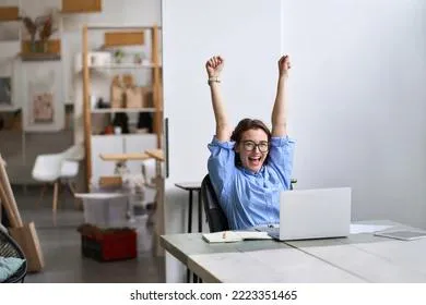 Названы три знака зодиака, которых в сентябре ждет невероятный успех