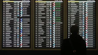 Коллапс в московских аэропортах - рейсы задерживаются и отменяются из-за аномальных морозов