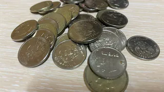 Всего 1 утренняя привычка обрекает на беспросветную бедность: эксперт назвал ее — есть у многих