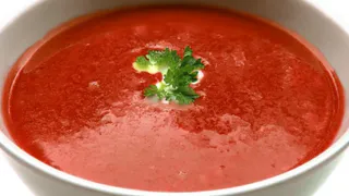 Почему нужно убрать из борща этот главный ингредиент — вкус станет ярким и насыщенным 