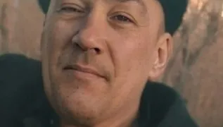 В Магнитогорске неделю не могут найти мужчину с татуировкой орла на руке