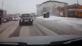 4 впечатляющих видео аварий в Рязани за прошлую неделю