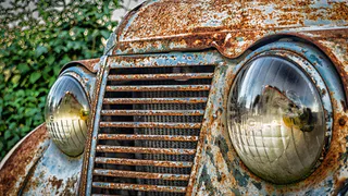 Недорого под ключ: где отремонтировать фары своей машины 