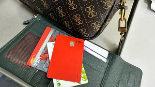 С сегодняшнего дня: не активированные кредитные карты могут сделать каждого россиянина должником. Суд не поможет