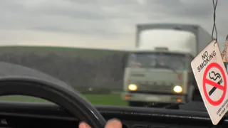 Рязанцам запретят курить в автомобиле