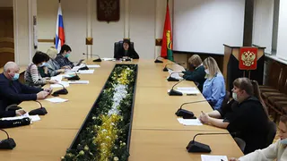 Серые зарплаты обнаружили в строительных компаниях Брянска