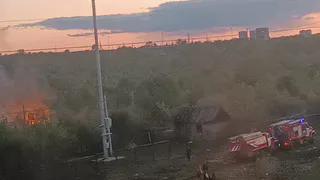 Очевидцы засняли пожар в Олимпийском городке Рязани