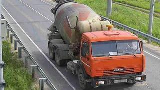 237 перегруженных фур выявили за прошлую неделю на трассе «Струнино – Площево»