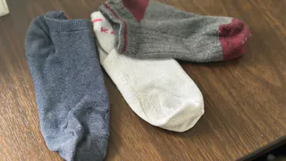 Одинокий носок - не мусор: 4 идеи, чтобы превратить его в полезную вещь