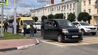 На Первомайском проспекте водитель минивэна сбил женщину на пешеходном переходе