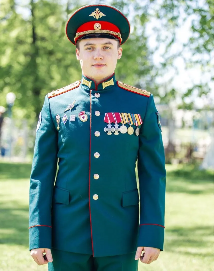 "Был любящим сыном и добрым отцом": в зоне СВО погиб 25-летний офицер из Чувашии
