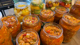 Готовлю овощной салат по методу тещи из Краснодара: 4 банки съедаем за неделю зимой