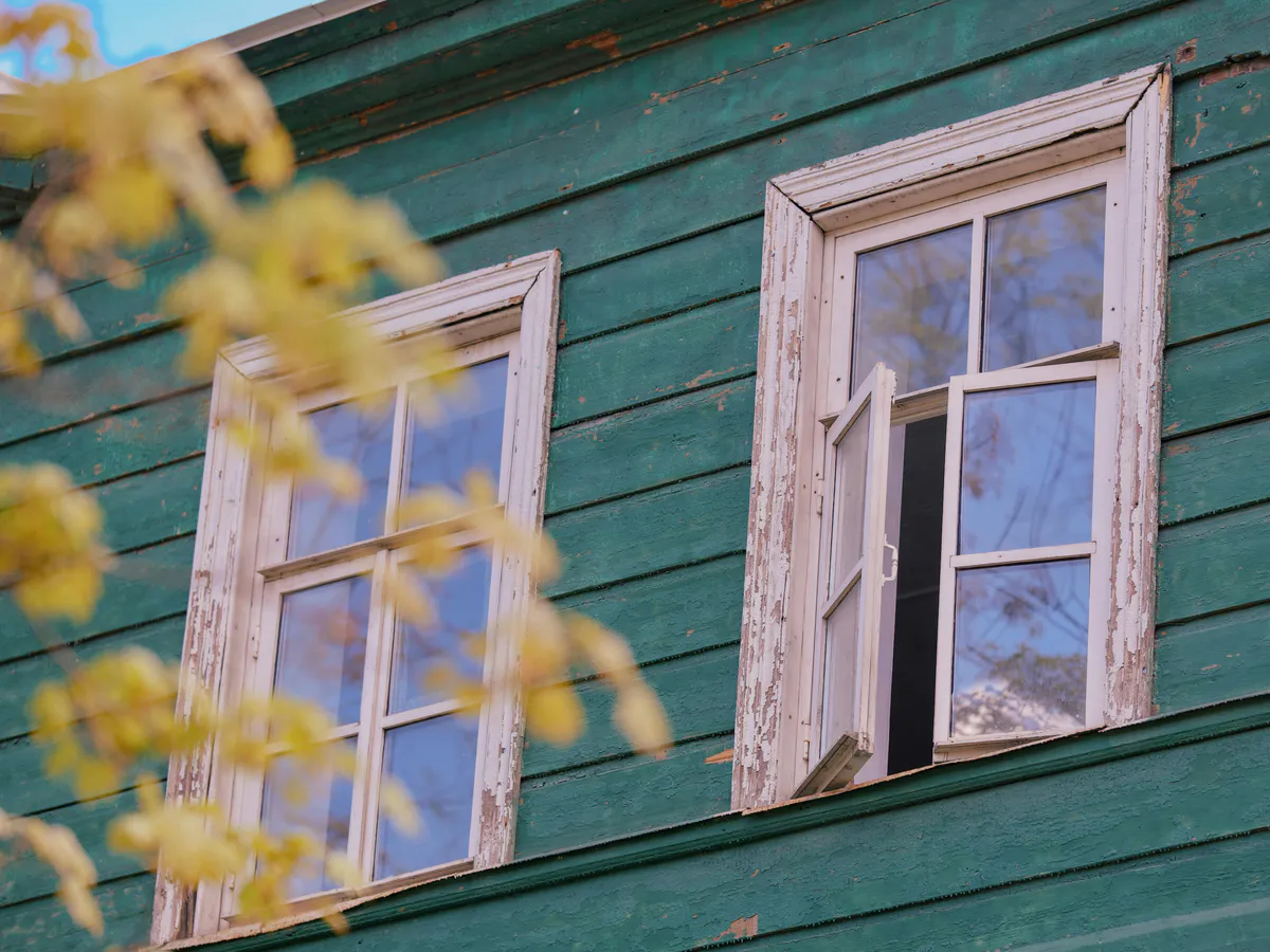 На окна ничего не клею и кондиционер не включаю: стащила идею у южан - дома свежо даже в +35